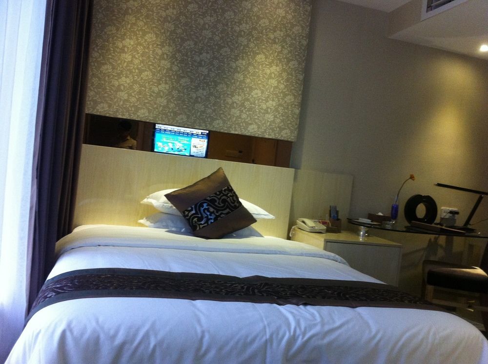 Paco Ouzhuang Metro Guangzhou-free Shuttle To Fair โรงแรม 4*